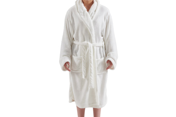 NNEKGE Retreat Microplush Bathrobe (White)