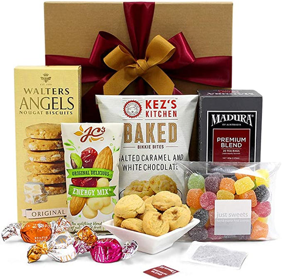NNEDSZ Tea Lover Gift Hamper with Premium Tea, Nougat Biscuits, Salted Caramel Bites & Fruit Jubes - Sweet & Dessert Hamper for Tea Parties, Birthdays, Christmas, Easter, Anniversaries, Weddings