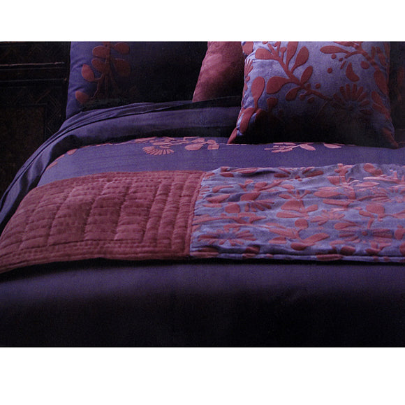 NNEDSZ Accessorize Utopia Purple Bed Runner