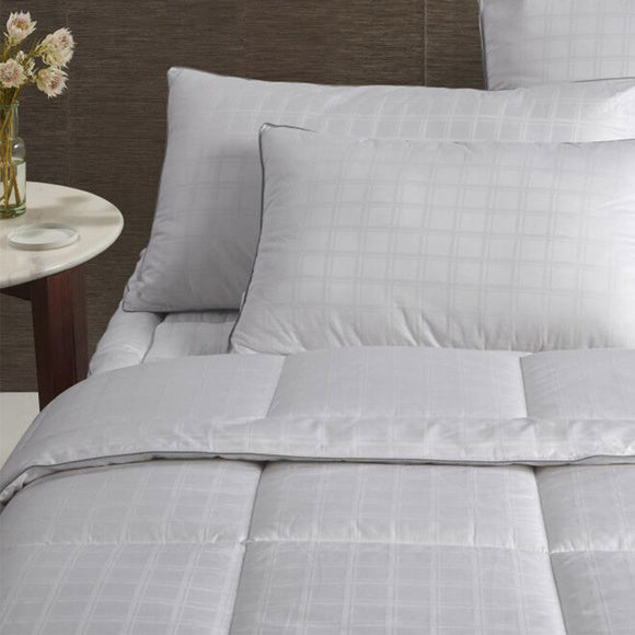 NNEDSZ Accessorize Deluxe Hotel Quilt King