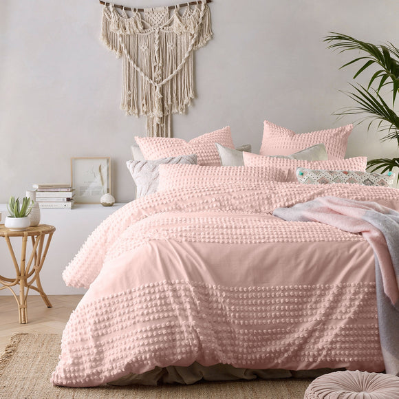 NNEDSZ Vintage Design Homewares Betty Blush Quilt Cover Set King